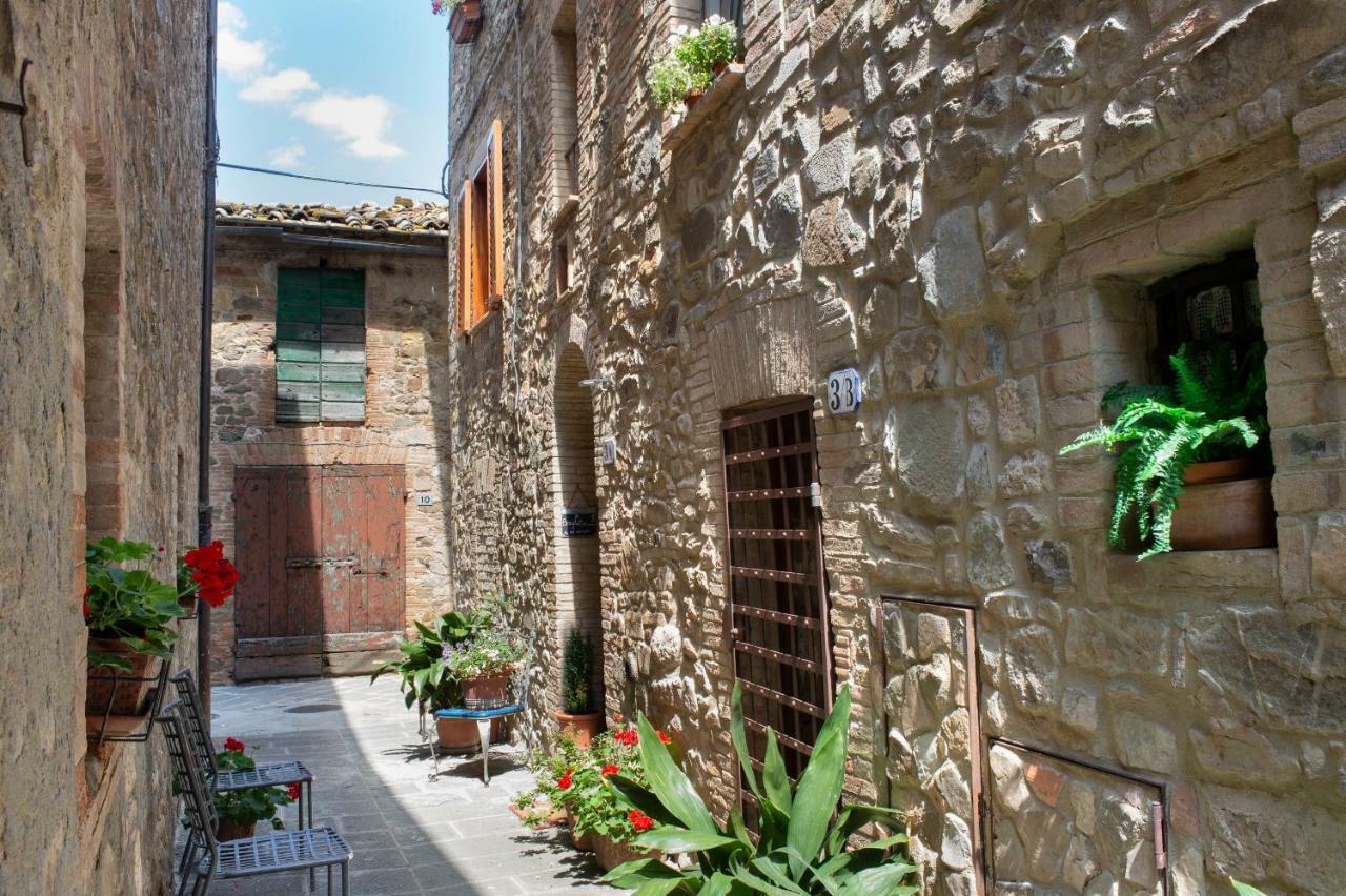La Casa Di Alice Βίλα Castelnuovo dellʼAbate Εξωτερικό φωτογραφία